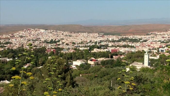 جماعة صفرو تقرر توحيد لون صباغة واجهات البنايات بالمدينة